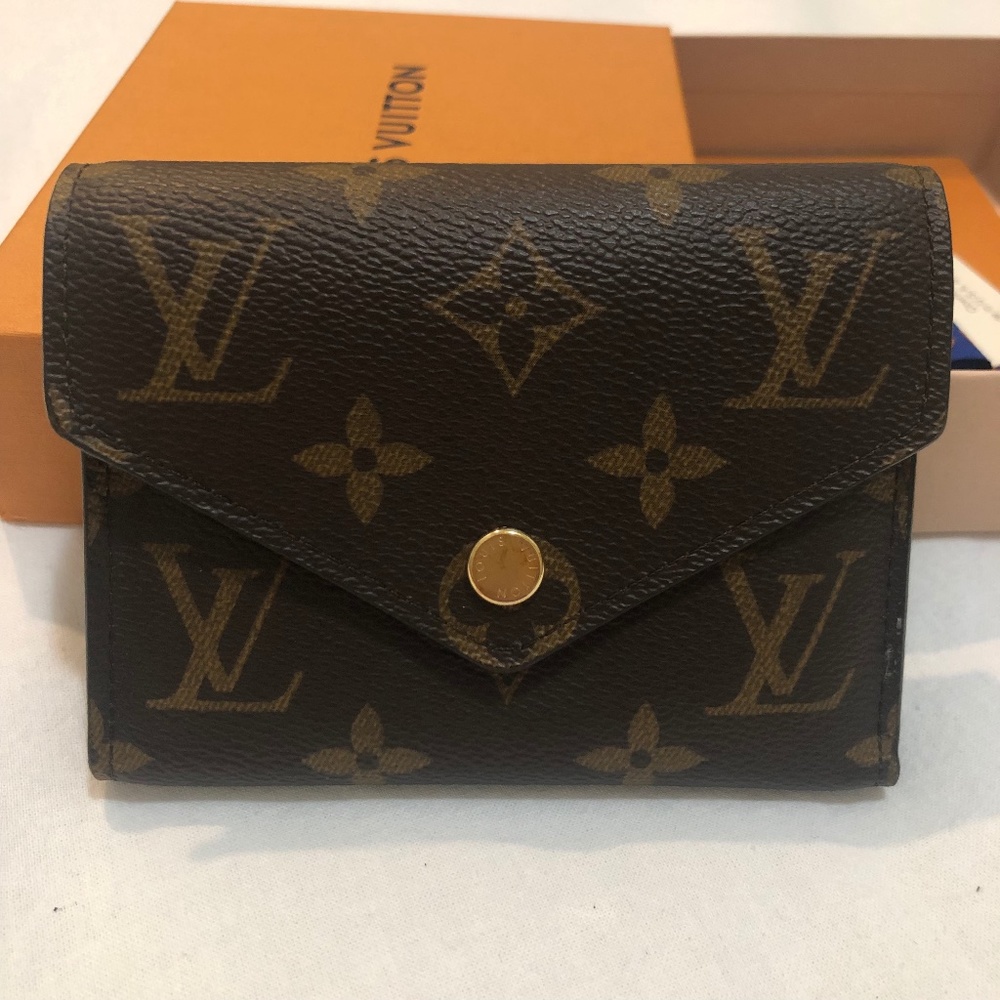 Authentic Louis Vuitton Victorine Wallet